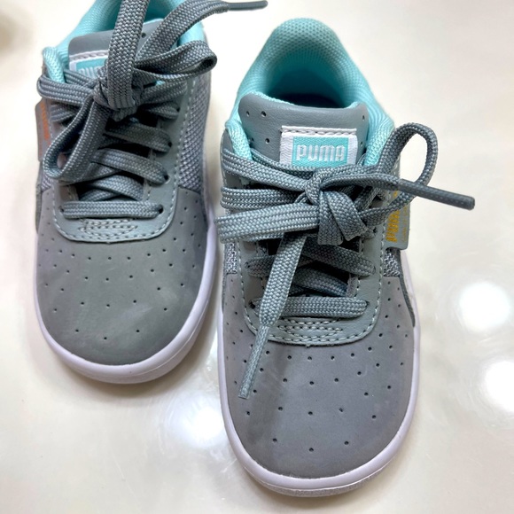 New Grey Baby Puma Sneakers! - Picture 1 of 4